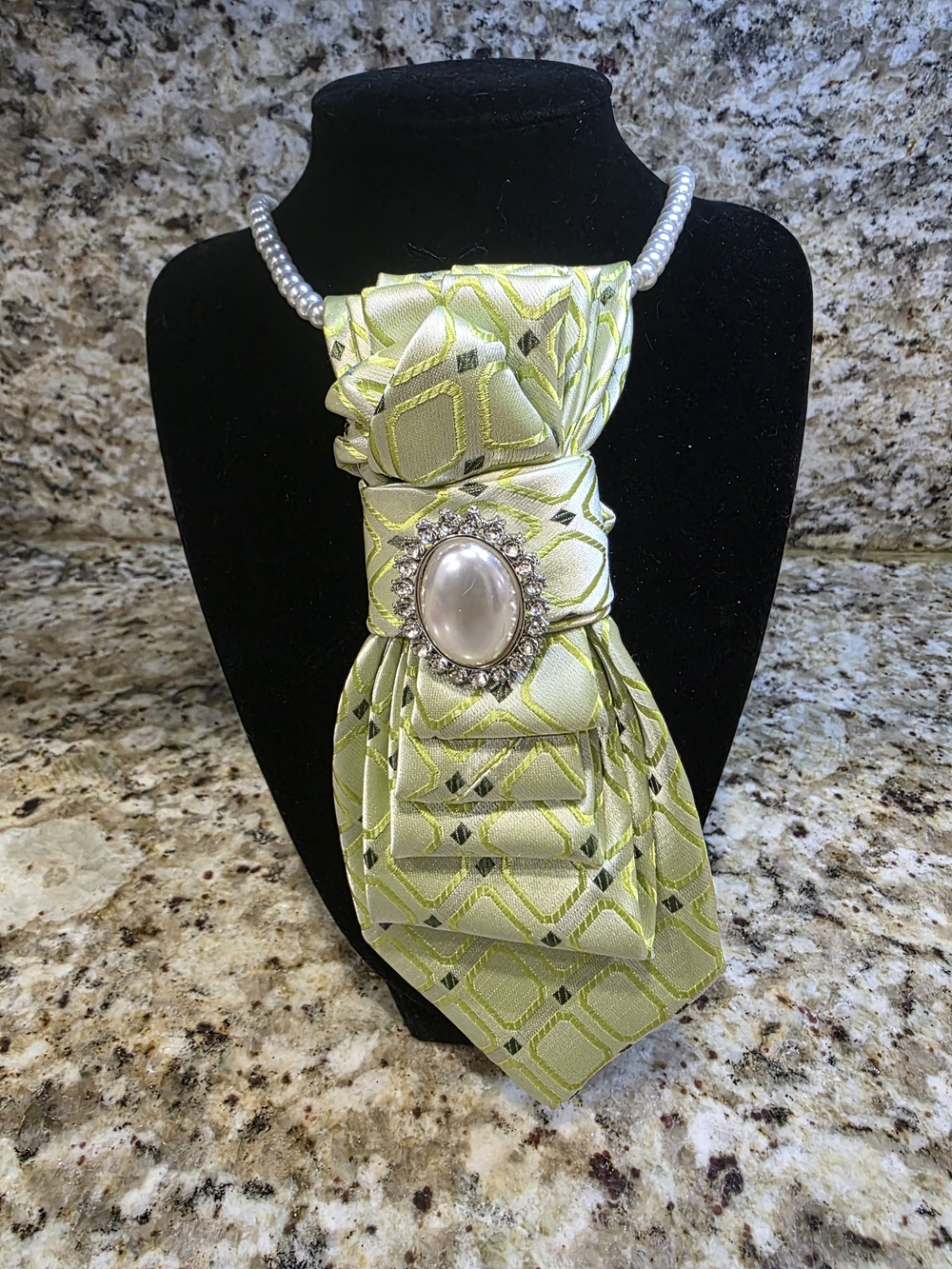 Tie Necklace | Green Printed